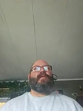 RedneckWants2PlayNow online show from November 2025 03:16:02 PM