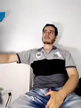 Snapshot of Gasparin32 chatting on April 2026 09:49:02 PM Gasparin32 online show from April 2026 09:49:02 PM