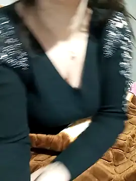 Snapshot of jijijoudia chatting on January 2025 07:04:01 PM jijijoudia online show from January 2025 07:04:01 PM