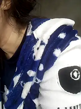 Snapshot of jijijoudia chatting on January 2025 10:39:01 PM jijijoudia online show from January 2025 10:39:01 PM