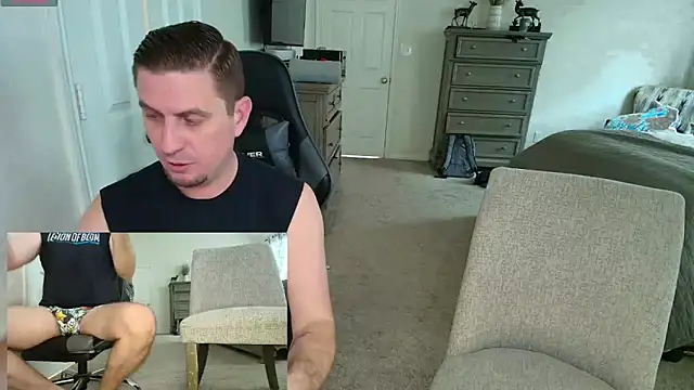 Snapshot of YourAvgNeighbors chatting on February 2026 07:56:01 PM YourAvgNeighbors online show from February 2026 07:56:01 PM