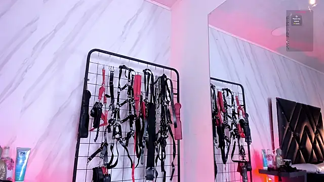 Snapshot of Carolina_Arias chatting on February 2026 05:45:02 PM Carolina Arias online show from February 2026 05:45:02 PM