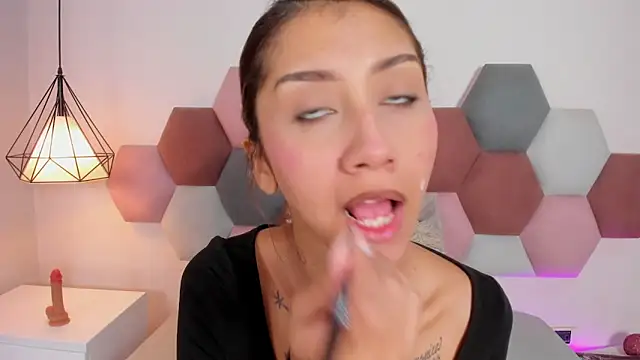 Snapshot of MelissaFoxx chatting on March 2026 12:16:02 PM MelissaFoxx online show from March 2026 12:16:02 PM