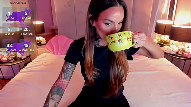 Snapshot of NatalyThorn88 chatting on December 2025 04:52:02 AM NatalyThorn88 online show from December 2025 04:52:02 AM