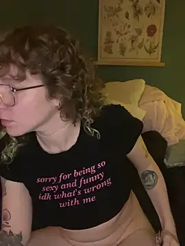 Snapshot of alt_cutie chatting on February 2025 11:36:01 PM alt cutie online show from February 2025 11:36:01 PM