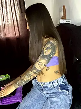  Luuna online show from November 2025 06:19:02 PM