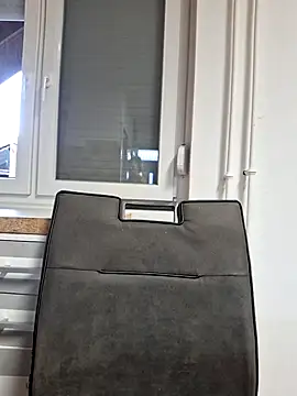 Snapshot of allinqueen chatting on October 2025 02:19:01 PM allinqueen online show from October 2025 02:19:01 PM