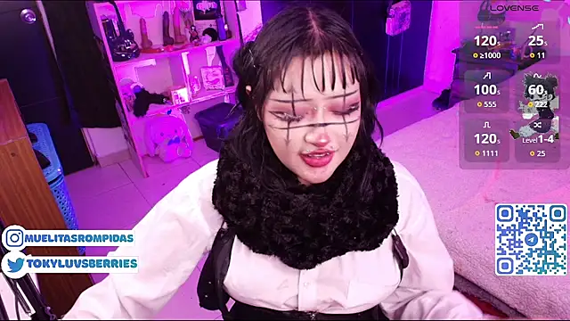 Snapshot of toky_doll chatting on March 2026 03:33:02 AM toky doll online show from March 2026 03:33:02 AM