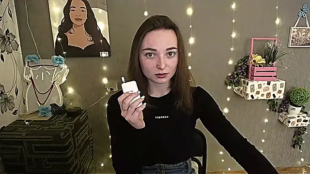  Barbie Kiss  online show from February 2025 12:24:02 PM