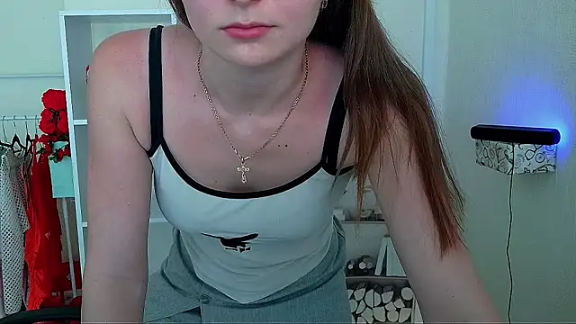  Barbie Kiss  online show from June 2026 12:50:02 PM