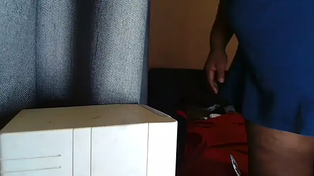 Snapshot of tinagiant chatting on November 2025 05:28:02 AM tinagiant online show from November 2025 05:28:02 AM