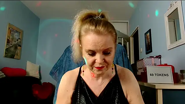 Snapshot of sexyjennyeu chatting on March 2026 09:32:02 PM sexyjennyeu online show from March 2026 09:32:02 PM