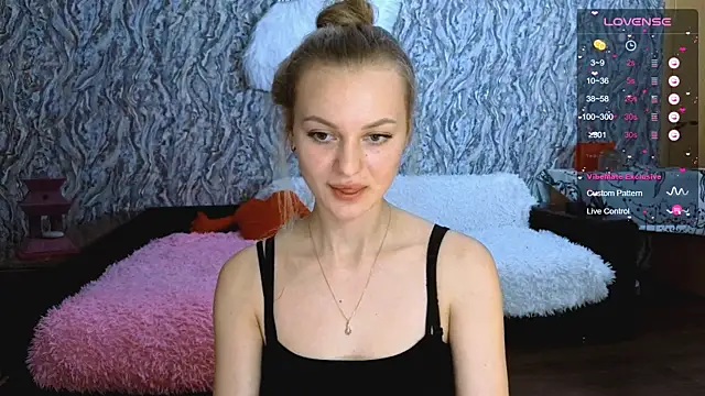 Elfanna online show from October 2025 05:33:01 PM