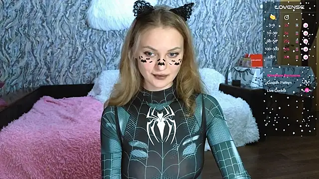 Elfanna online show from October 2025 09:38:02 PM