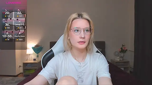 Snapshot of DearLia chatting on January 2025 09:42:02 PM DearLia online show from January 2025 09:42:02 PM