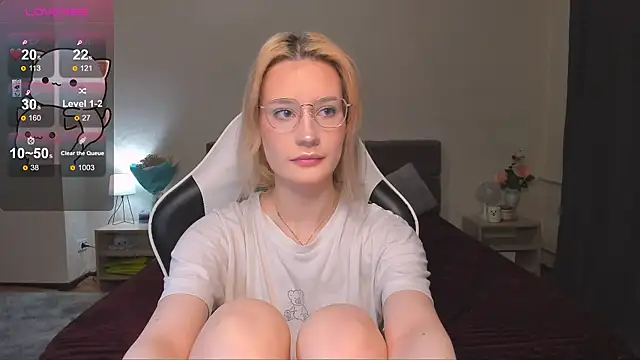 Snapshot of DearLia chatting on January 2025 06:33:02 PM DearLia online show from January 2025 06:33:02 PM