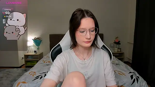 Snapshot of DearLia chatting on February 2025 10:10:02 PM DearLia online show from February 2025 10:10:02 PM