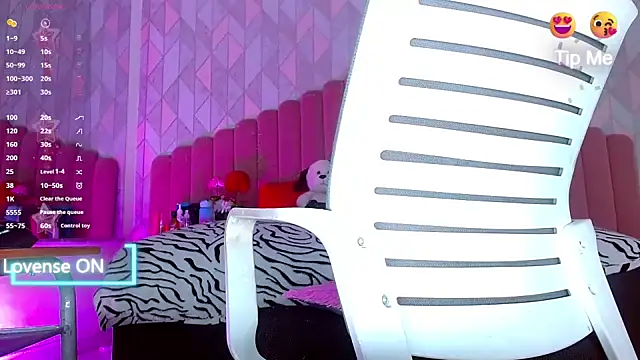 Snapshot of angelyy_02 chatting on December 2024 03:53:02 PM angelyy 02 online show from December 2024 03:53:02 PM