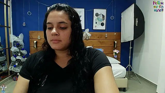 dahiana spark online show from December 2025 08:05:02 PM