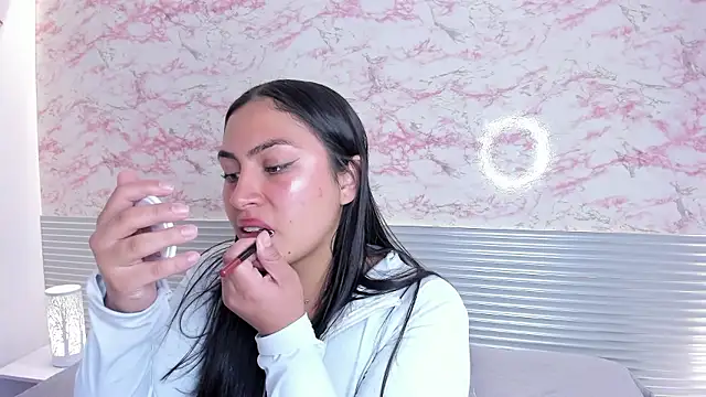 Snapshot of _Danaa chatting on January 2026 06:46:02 PM Danaa online show from January 2026 06:46:02 PM