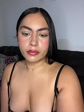 Snapshot of _Danaa chatting on March 2026 07:20:01 PM Danaa online show from March 2026 07:20:01 PM