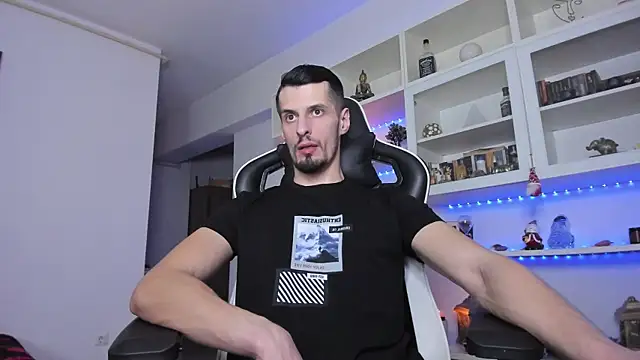 ToddClaytonn online show from December 2024 02:08:02 PM