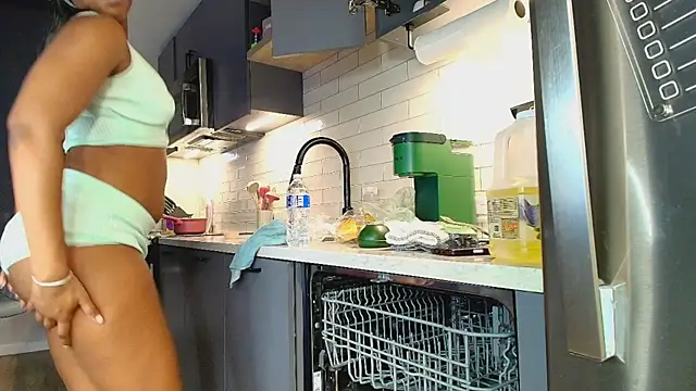 Snapshot of Naomiruty chatting on April 2026 12:42:02 AM Naomiruty online show from April 2026 12:42:02 AM