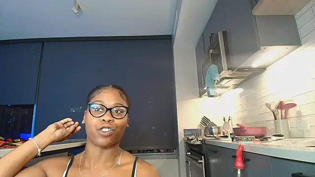 Snapshot of Naomiruty chatting on April 2026 12:43:02 AM Naomiruty online show from April 2026 12:43:02 AM