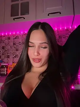 Snapshot of EricaWalls chatting on February 2025 07:52:02 PM EricaWalls online show from February 2025 07:52:02 PM