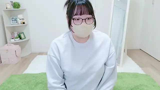 o-Aya-o online show from February 2025 03:18:02 PM