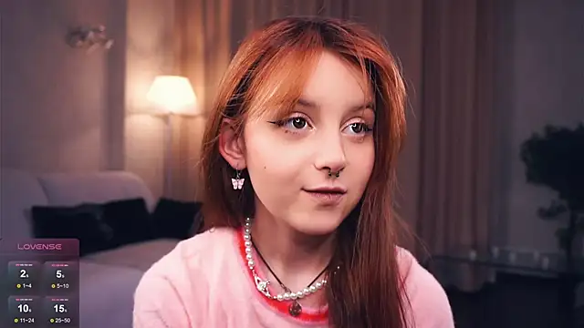 Snapshot of DevonaBucher chatting on January 2025 06:38:02 PM DevonaBucher online show from January 2025 06:38:02 PM