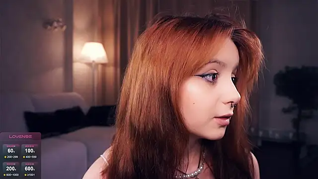 Snapshot of DevonaBucher chatting on January 2025 06:33:02 PM DevonaBucher online show from January 2025 06:33:02 PM