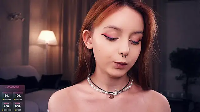 Snapshot of DevonaBucher chatting on January 2025 06:32:02 PM DevonaBucher online show from January 2025 06:32:02 PM