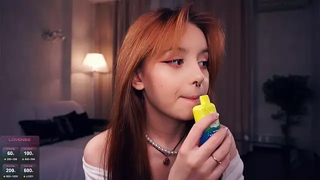 Snapshot of DevonaBucher chatting on January 2025 06:35:01 PM DevonaBucher online show from January 2025 06:35:01 PM