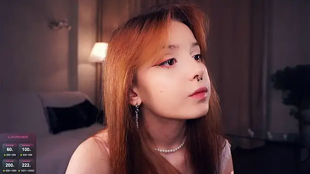 Snapshot of DevonaBucher chatting on February 2025 06:34:02 PM DevonaBucher online show from February 2025 06:34:02 PM