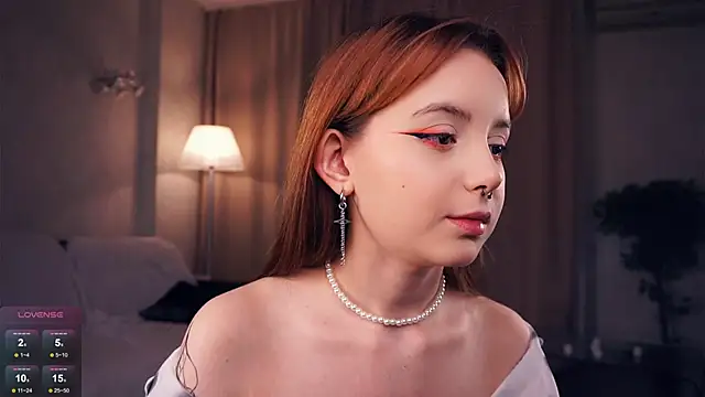 Snapshot of DevonaBucher chatting on February 2025 06:43:01 PM DevonaBucher online show from February 2025 06:43:01 PM