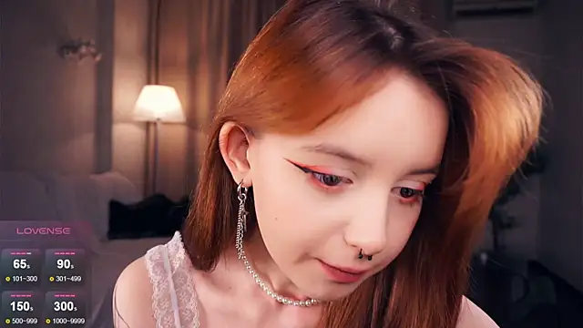 Snapshot of DevonaBucher chatting on February 2025 07:09:01 PM DevonaBucher online show from February 2025 07:09:01 PM