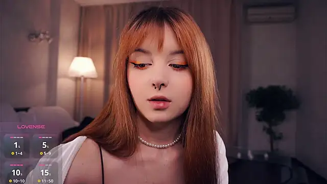 Snapshot of DevonaBucher chatting on March 2025 06:50:02 PM DevonaBucher online show from March 2025 06:50:02 PM