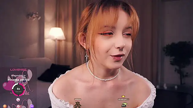 Snapshot of DevonaBucher chatting on March 2025 06:36:01 PM DevonaBucher online show from March 2025 06:36:01 PM