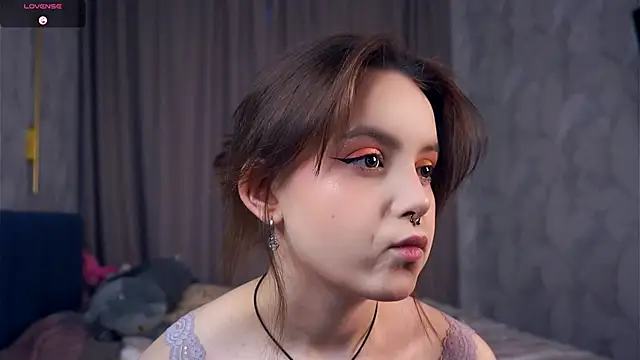 Snapshot of DevonaBucher chatting on October 2025 05:02:02 AM DevonaBucher online show from October 2025 05:02:02 AM