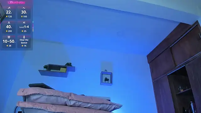 Snapshot of katrina_moore chatting on March 2026 12:19:01 PM katrina moore online show from March 2026 12:19:01 PM