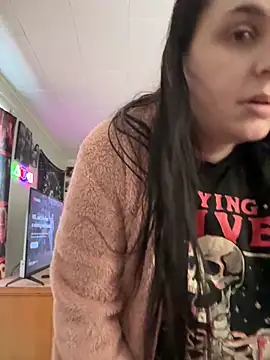 Snapshot of menaceswife chatting on December 2024 03:32:02 PM menaceswife online show from December 2024 03:32:02 PM