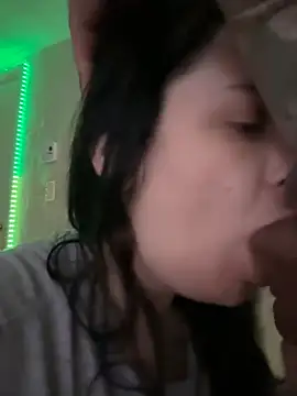 Snapshot of menaceswife chatting on January 2025 03:49:01 PM menaceswife online show from January 2025 03:49:01 PM