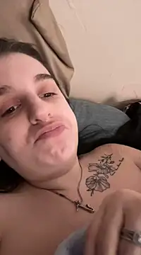 Snapshot of menaceswife chatting on January 2025 04:35:01 PM menaceswife online show from January 2025 04:35:01 PM