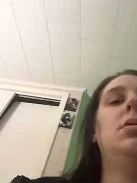 Snapshot of menaceswife chatting on February 2025 04:10:02 PM menaceswife online show from February 2025 04:10:02 PM