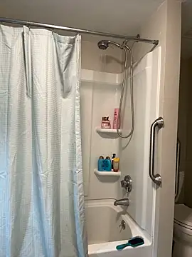 Snapshot of menaceswife chatting on March 2025 01:09:02 PM menaceswife online show from March 2025 01:09:02 PM