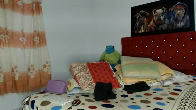 Snapshot of dirtycouplehot2 chatting on February 2025 10:20:02 PM dirtycouplehot2 online show from February 2025 10:20:02 PM