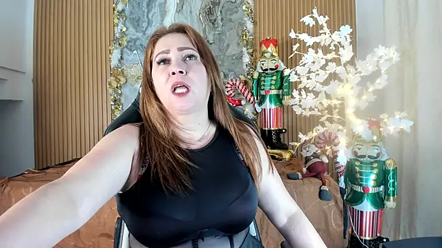 Danna topless online show from December 2025 12:09:01 PM