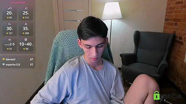 Snapshot of Ul_Tima chatting on December 2024 01:36:02 AM Ul Tima online show from December 2024 01:36:02 AM