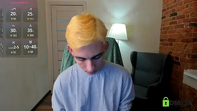 Snapshot of Ul_Tima chatting on December 2024 08:05:02 PM Ul Tima online show from December 2024 08:05:02 PM